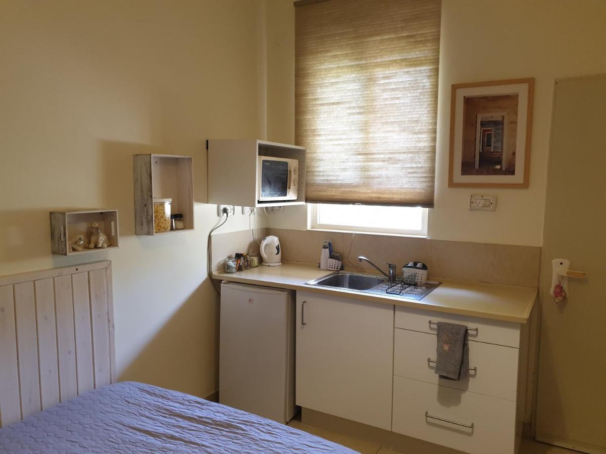 Guy Family Guestroom'S (Adults Only) Midreshet Ben Gurion Buitenkant foto